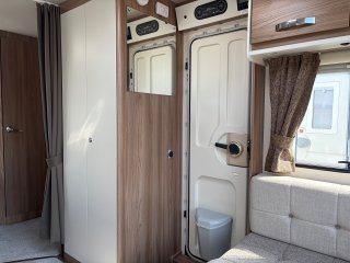 /photos/8531/0b45c848-1088-a690-3f57-471af64cfa2d_i320x240.jpg