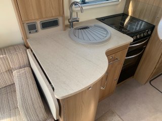 /photos/8531/6c6c2dd4-0ea3-2a46-772e-5400ef703297_i320x240.jpg