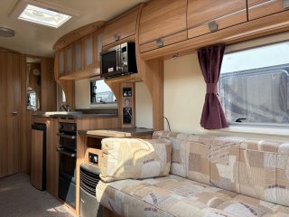 /photos/8531/72655b24-be44-99d8-bcf2-4aec43c32eab_i320x240.jpg