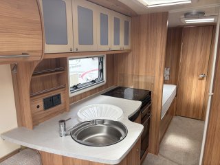 /photos/8531/763c1121-050e-ab9d-93c9-1ed9f26dab89_i320x240.jpg