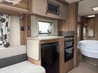 /photos/8531/7b012cc7-aacb-bf8e-5b47-eb83d60402a0_i320x240.jpg