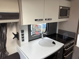 /photos/8531/7ed842cb-a55c-2ee5-f2b0-f27bd2d799cd_i320x240.jpg