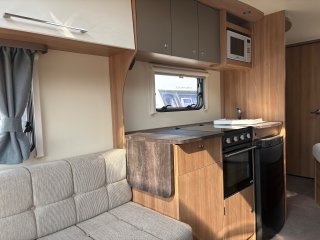 /photos/8531/8943b93b-4174-f9b4-b895-6353e18f8c36_i320x240.jpg