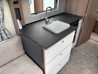 /photos/8531/9b8a9314-1087-dc45-3d78-34673b9a254f_i320x240.jpg