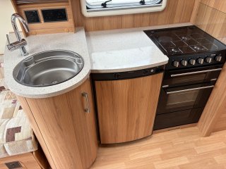 /photos/8531/9da30f35-87bf-3b3c-3f08-7dd5c91d6440_i320x240.jpg