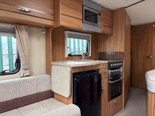 /photos/8531/b714adf6-2094-6c57-f683-04ea04894791_i320x240.jpg