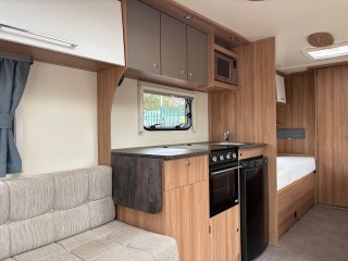 /photos/8531/d90317e3-cf7a-cd02-0329-d86b3af8154d_i320x240.jpg