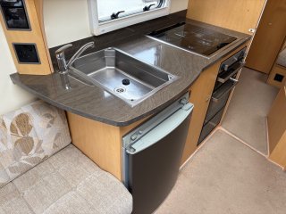 /photos/8531/d98f7835-418a-31b3-f98e-ea91b49492b9_i320x240.jpg