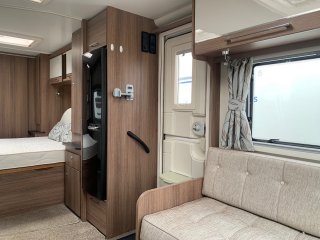 /photos/8531/dd0ab755-fd4d-ebe3-0e91-d5227870a94d_i320x240.jpg